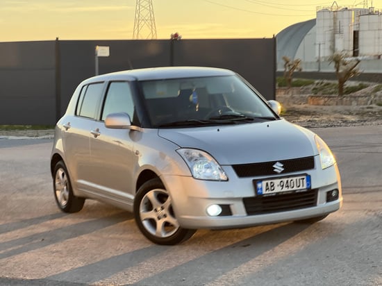 Rent a 2007 Suzuki Swift in Durrës