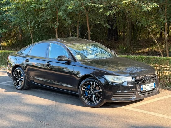 Noleggia una Audi A6 dell'anno 2016 a Tirana