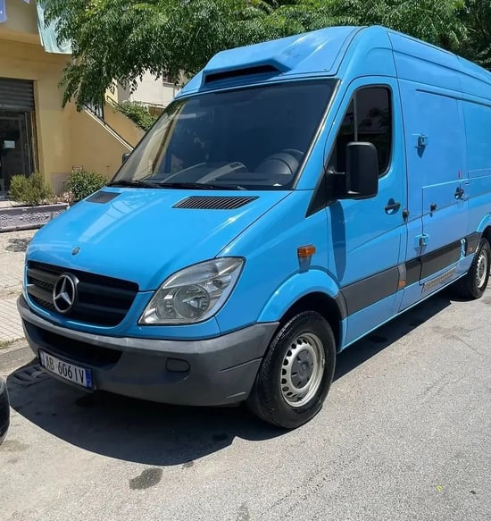 2026 Mercedes-Benz 220 in Vlorë mieten
