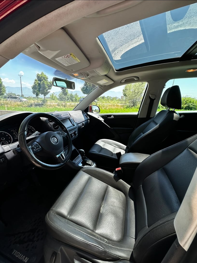 Wynajmij samochód w Tirana