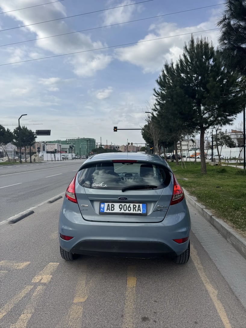 Rent a car in Tirana