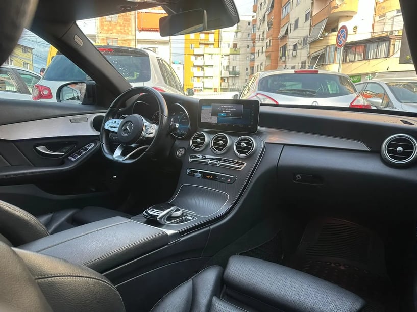 Rent a car in Tirana