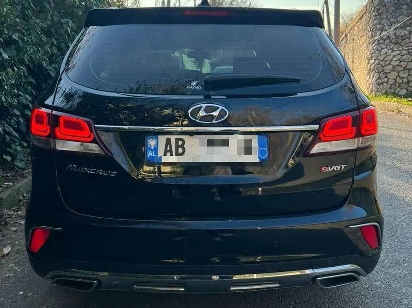 Louer une voiture à Tirana