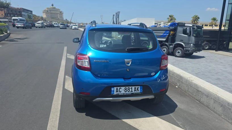 Auto mieten in Tirana
