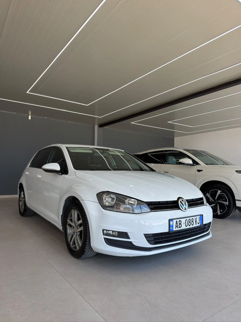 Rent a car in Tirana