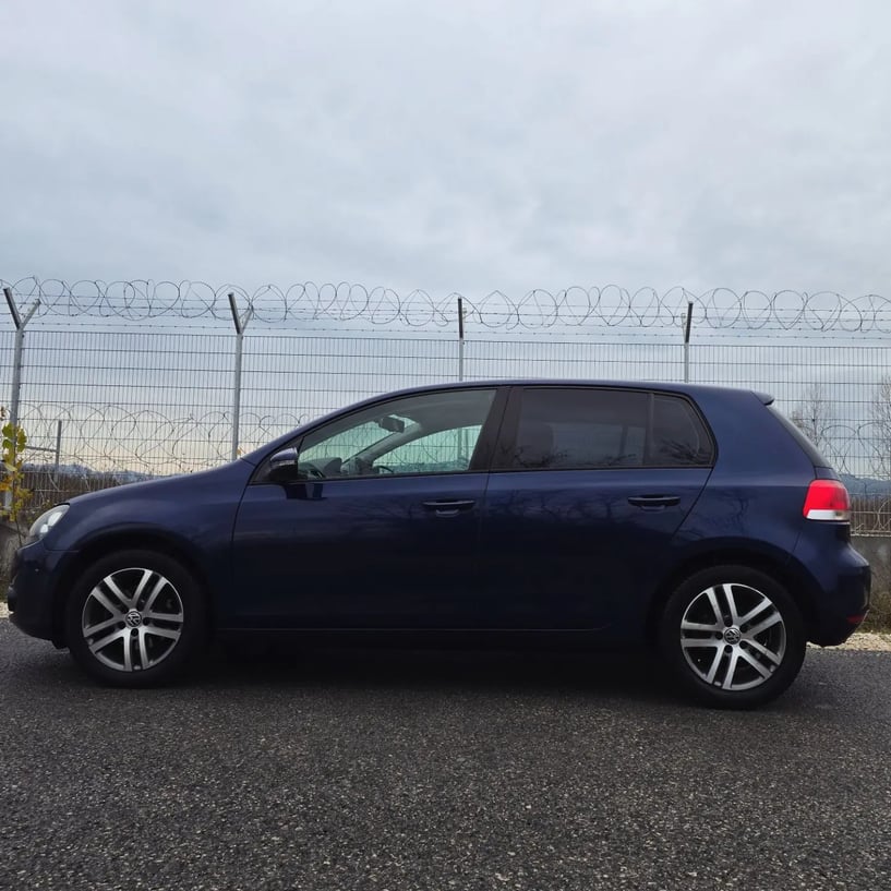 Rent a car in Tirana