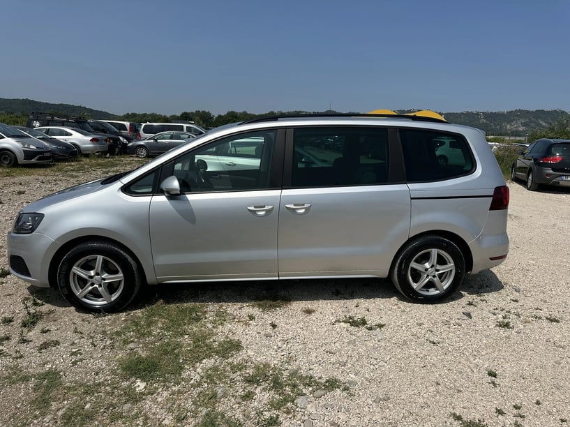 Louer une voiture à Tirana