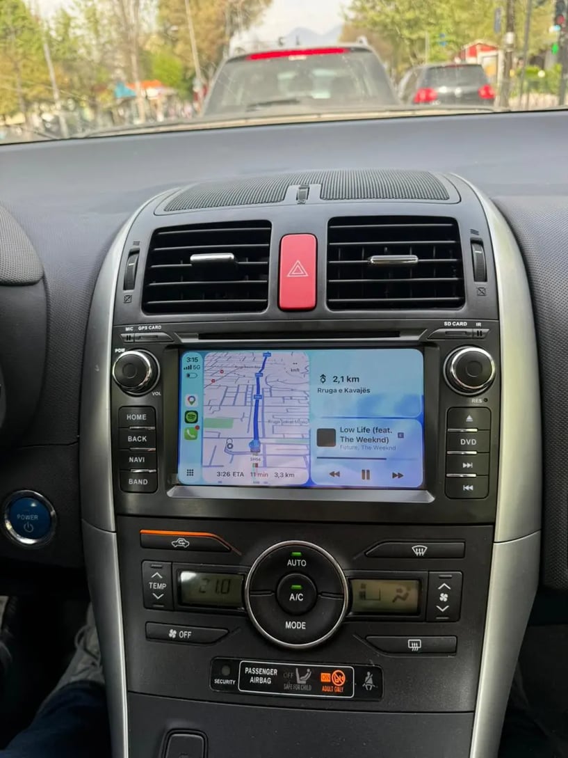 Noleggia un'auto a Tirana