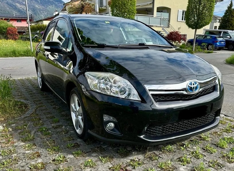 Noleggia un'auto a Tirana