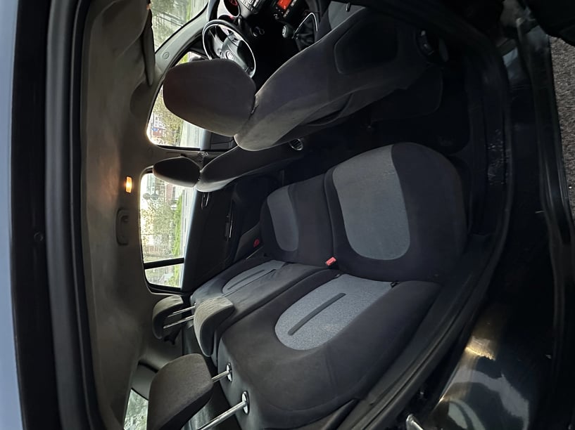 Alquila un coche en Tirana