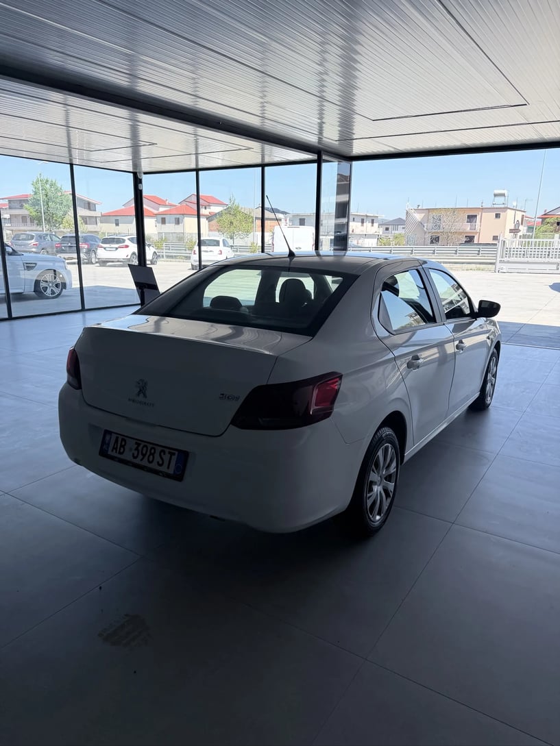 Rent a car in Tirana