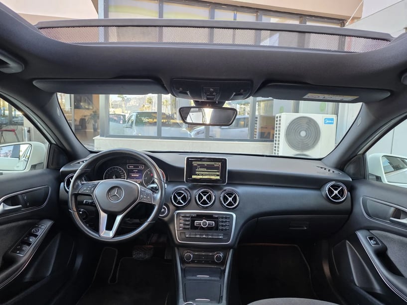 Louer une voiture à Tirana