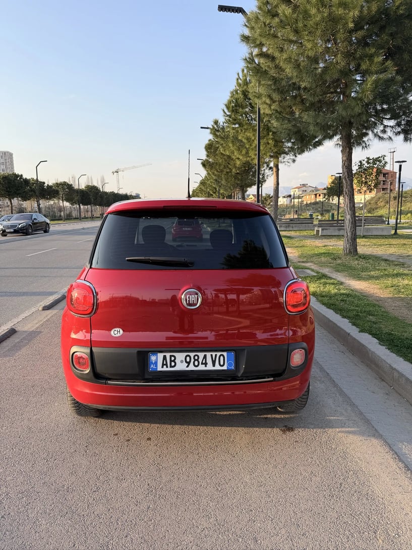 Louer une voiture à Tirana