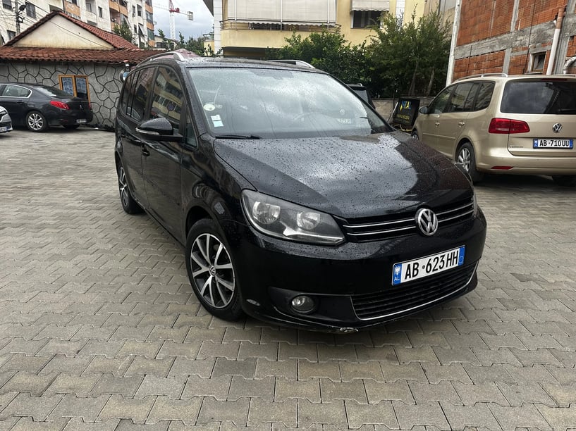 Louer une voiture à Tirana