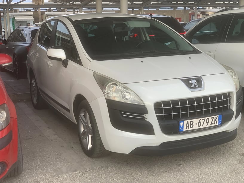 Rent a car in Tirana