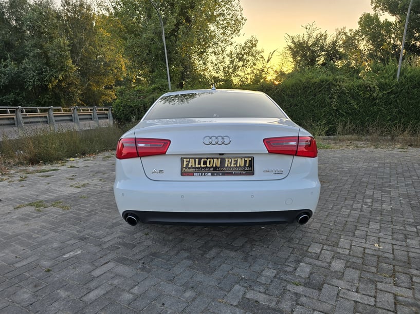 Louer une voiture à Tirana