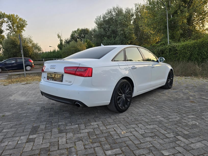 Louer une voiture à Tirana