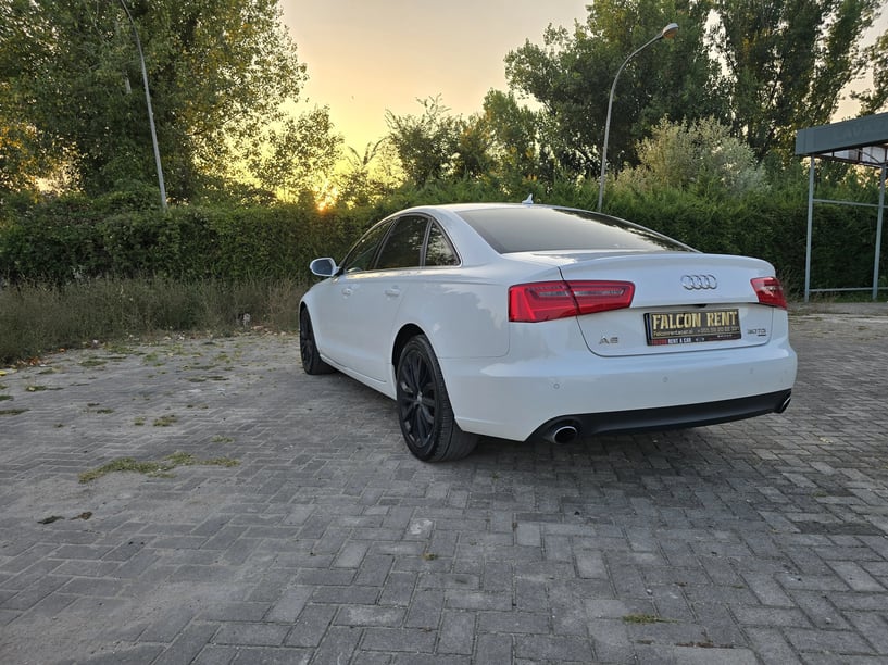 Louer une voiture à Tirana