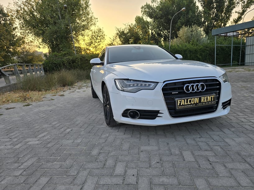 Louer une voiture à Tirana