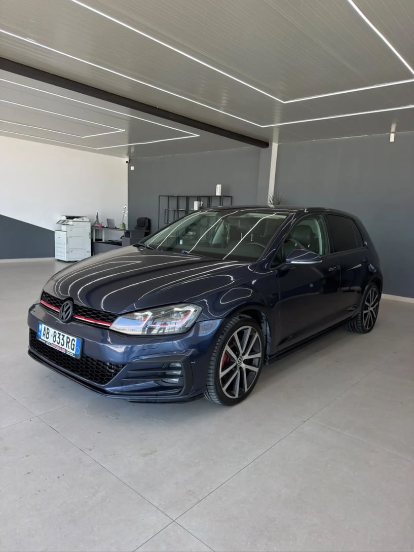 Rent a car in Tirana