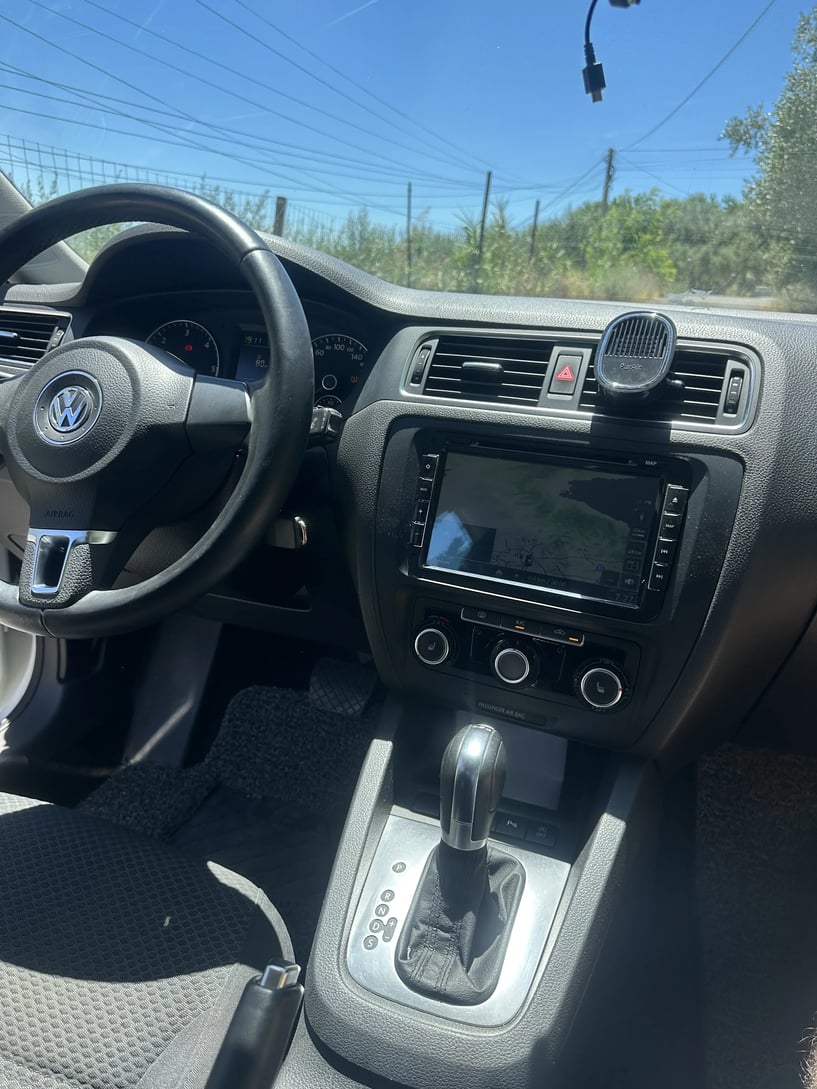 Rent a car in Sarandë