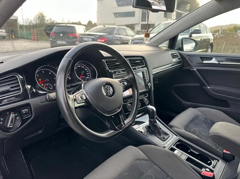 Rent a car in Tirana