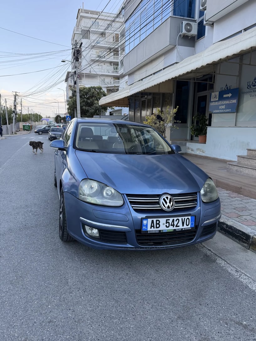 Wynajmij samochód w Tirana