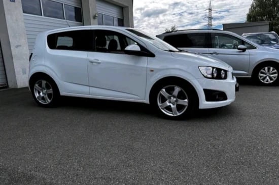 Louer une voiture à Tirana