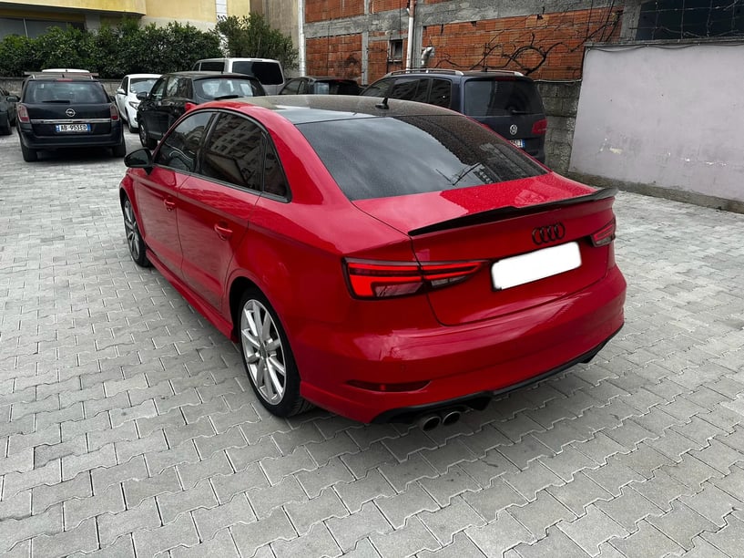 Rent a car in Tirana