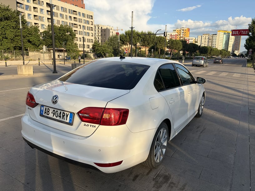 Rent a car in Tirana