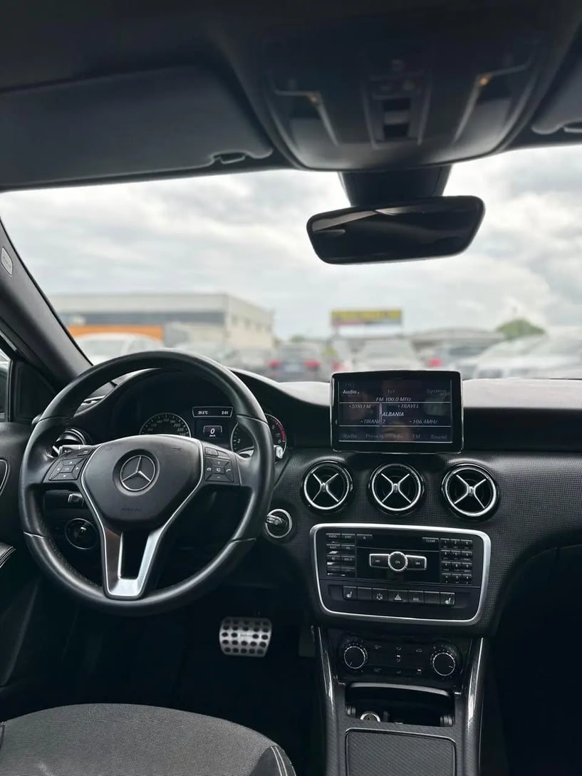 Rent a car in Tirana