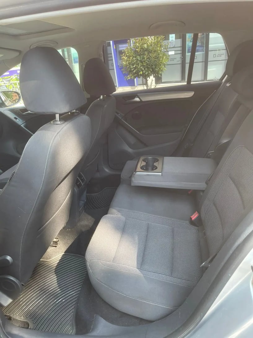 Alquila un coche en Tirana