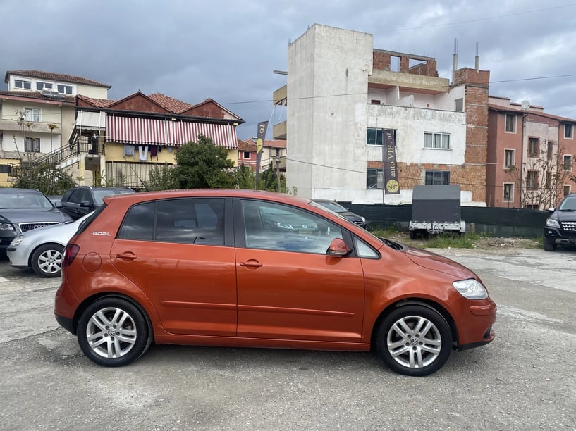 Auto mieten in Tirana