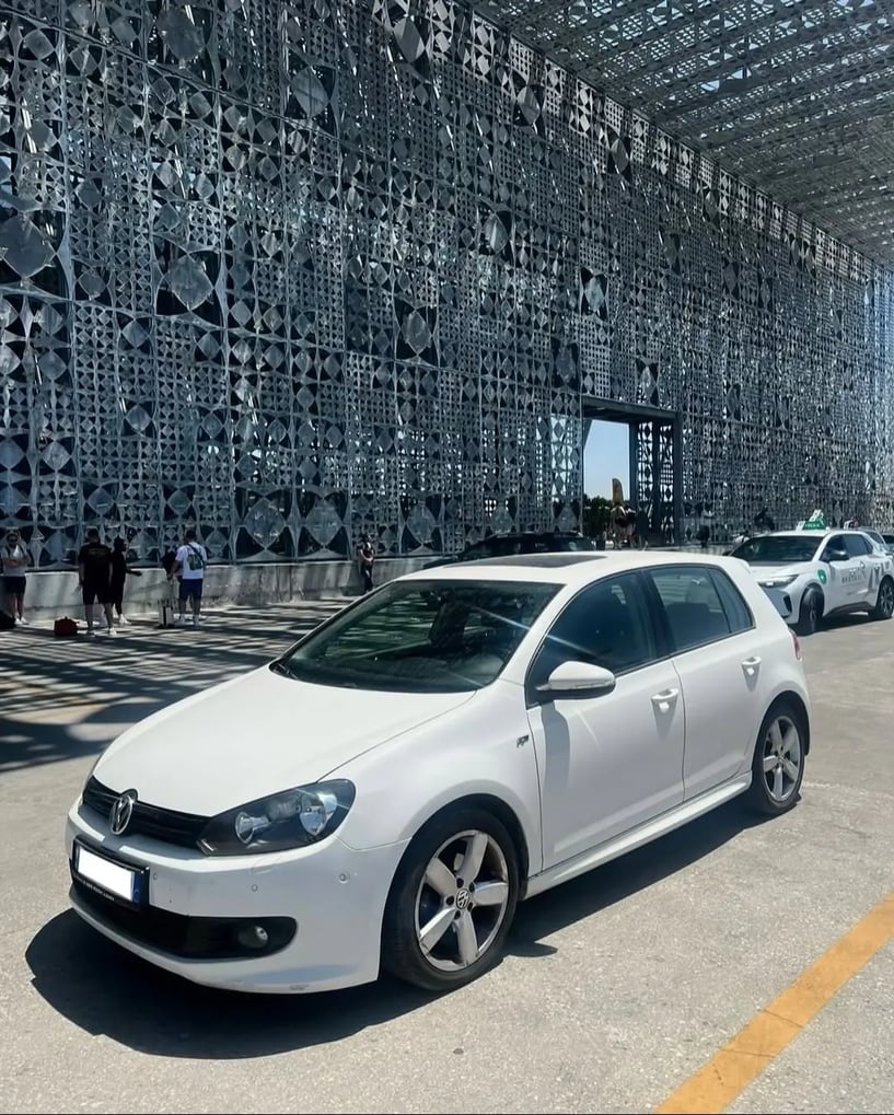 Rent a car in Tirana