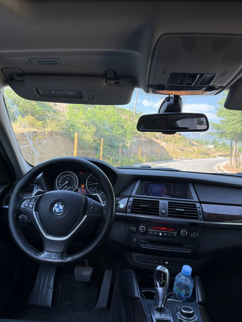 Rent a car in Tirana