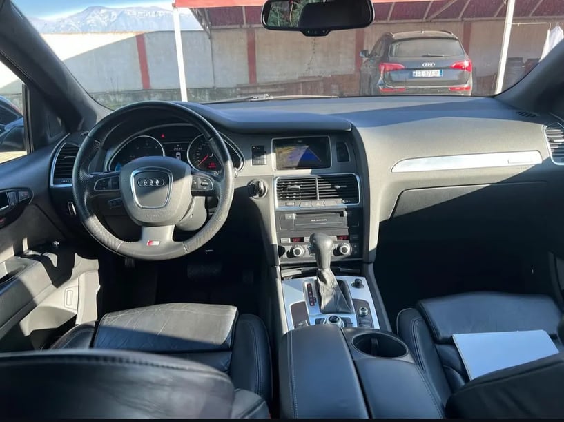 Rent a car in Tirana