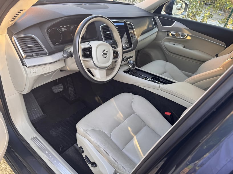 Rent a car in Tirana