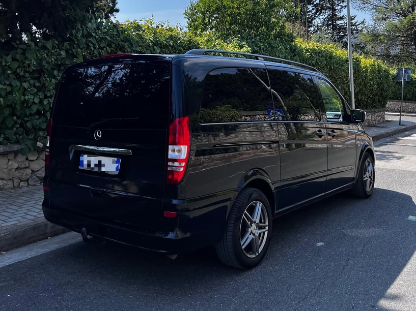 Wynajmij samochód w Tirana