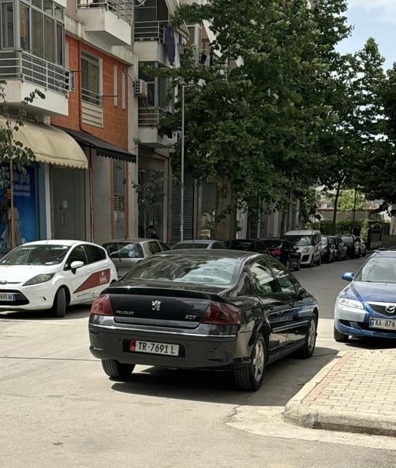Auto mieten in Tirana