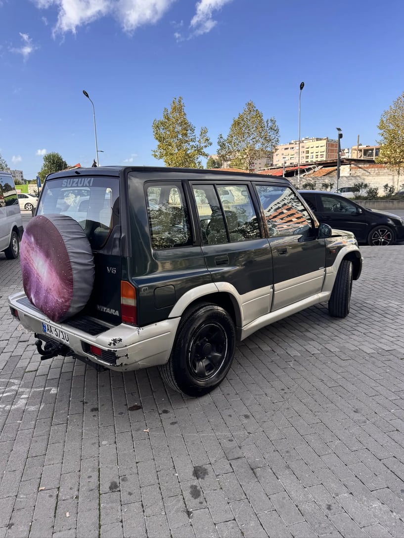 Rent a car in Tirana