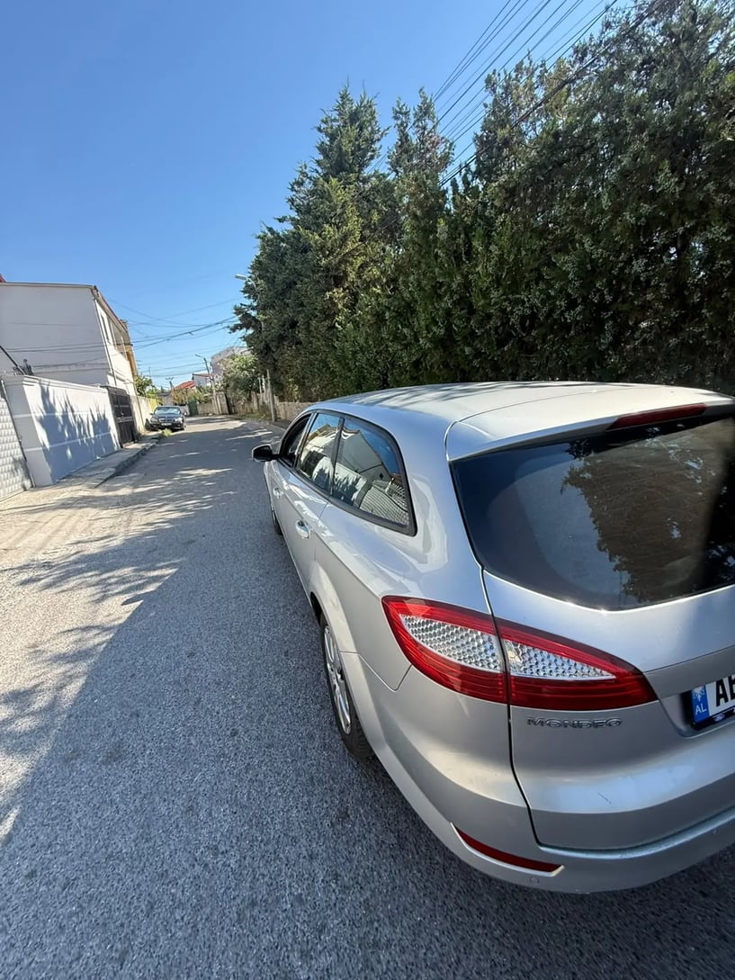 Rent a car in Tirana