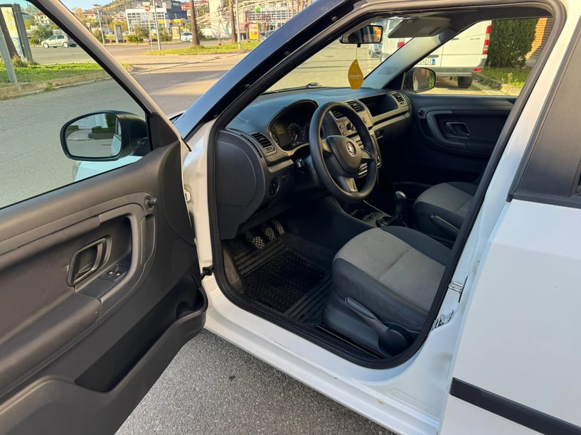 Louer une voiture à Tirana