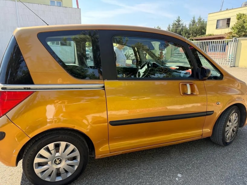Rent a car in Durrës