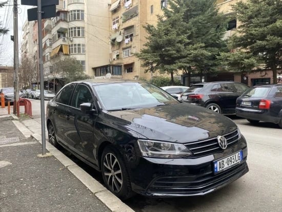 Louer une voiture à Tirana