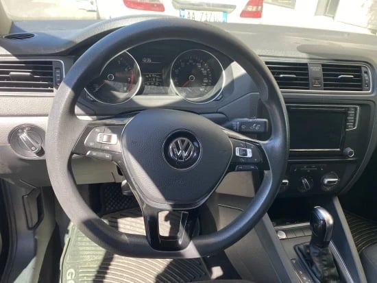 Louer une voiture à Tirana