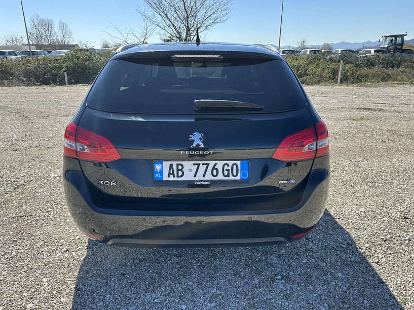 Louer une voiture à Tirana