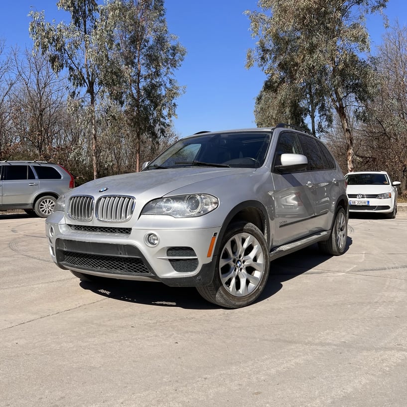 Rent a car in Tirana