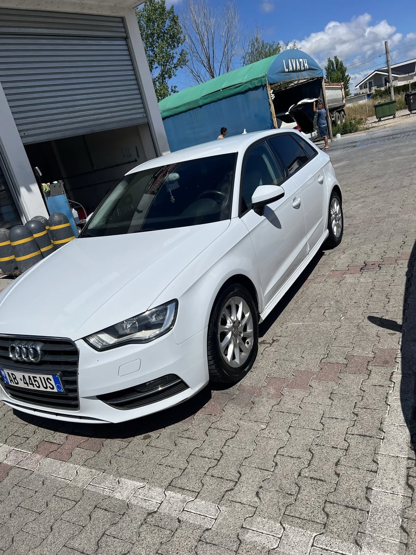 Auto mieten in Tirana