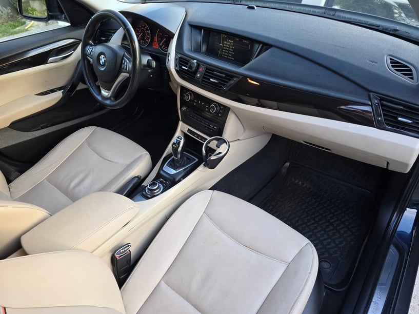 Rent a car in Tirana