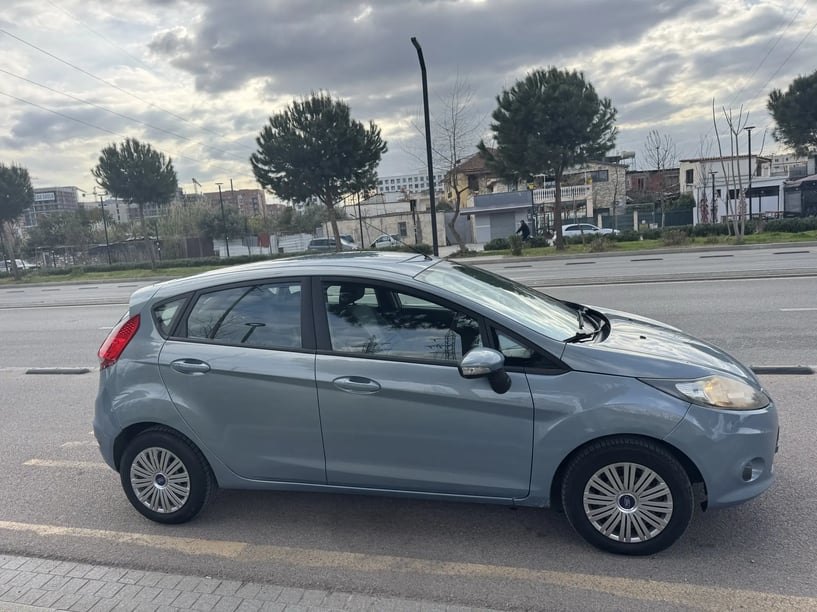 Rent a car in Tirana